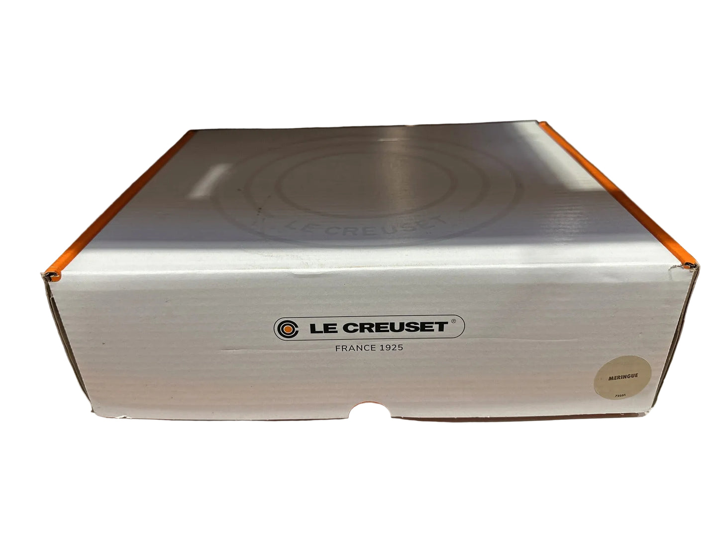 Le Creuset retail box front with Meringue color marking