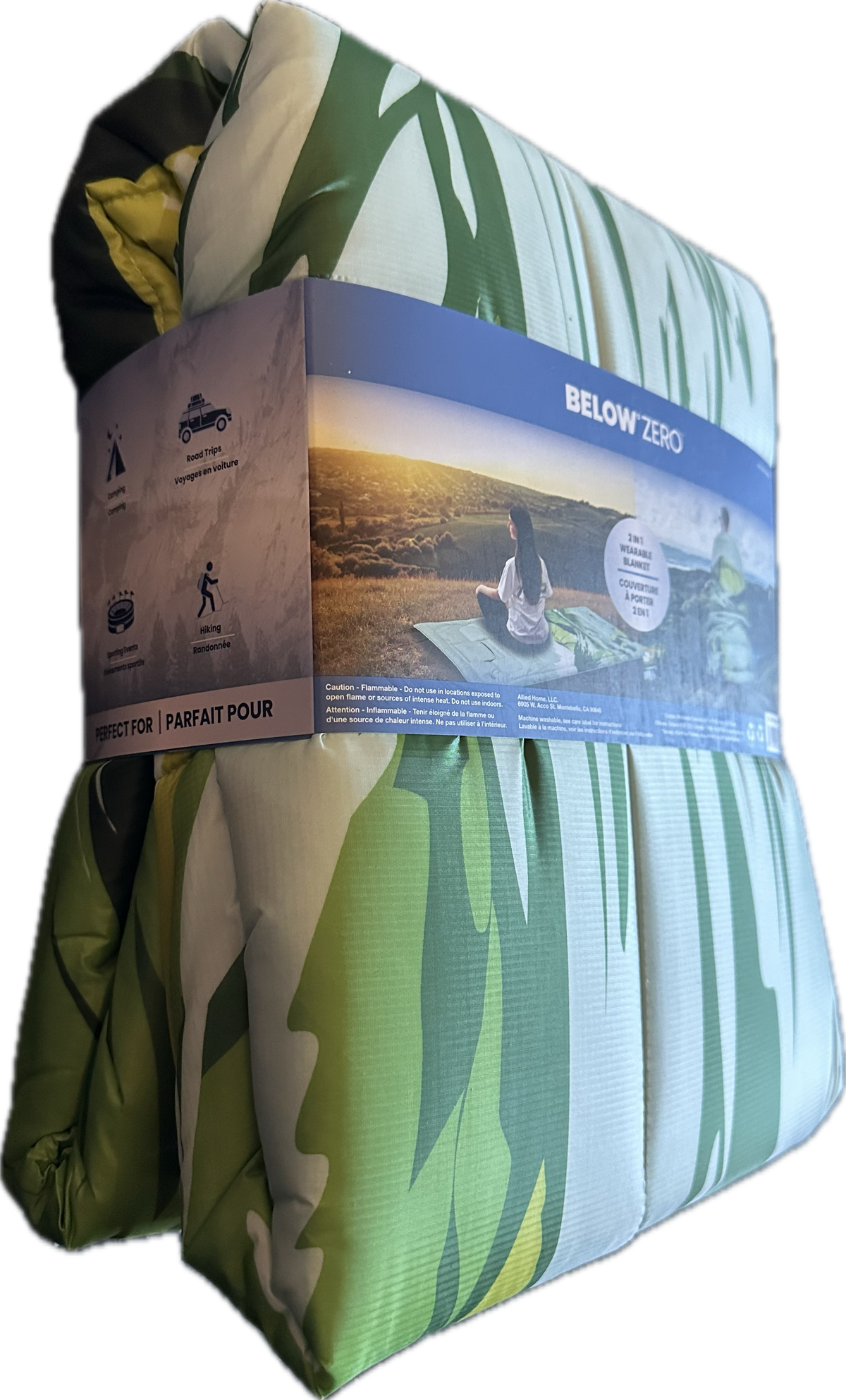 Below Zero 2-in-1 Wearable Outdoor Blanket - Green, 137 x 193 cm
