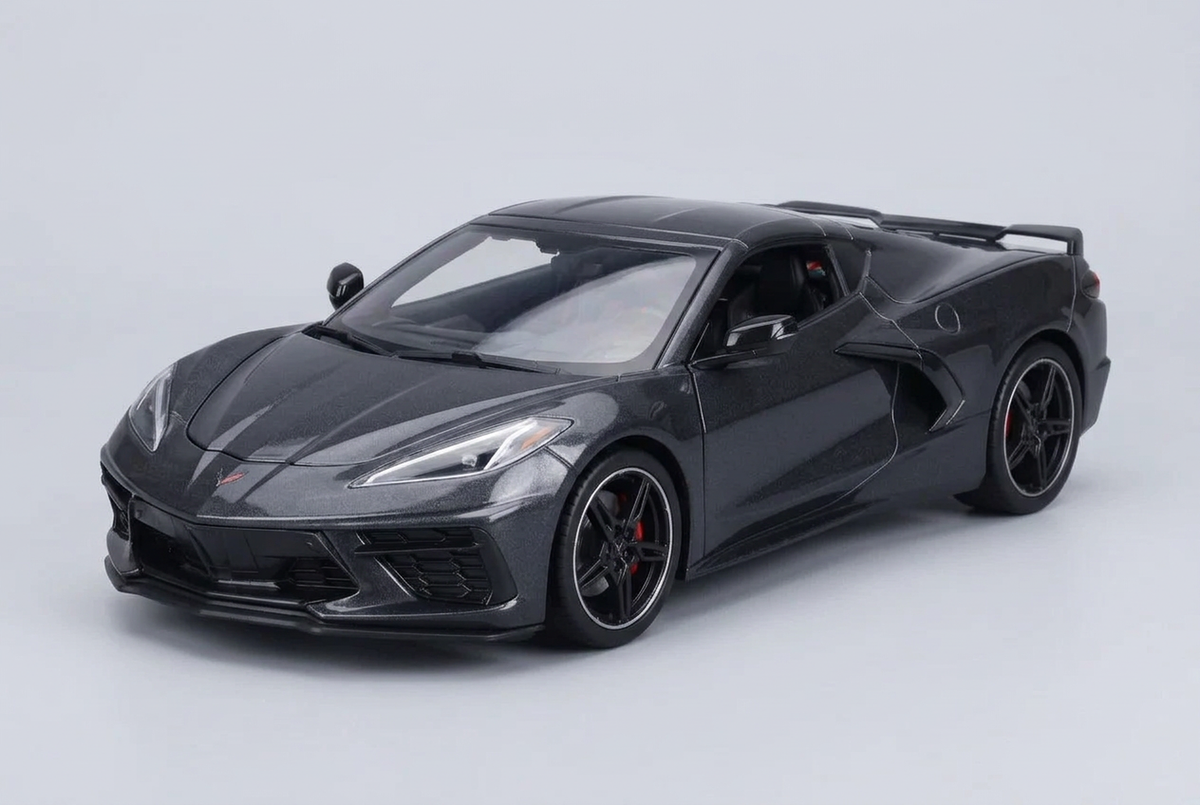 Grey Maisto 2020 Chevrolet Corvette Stingray Coupe Z51 1:18 die-cast model car