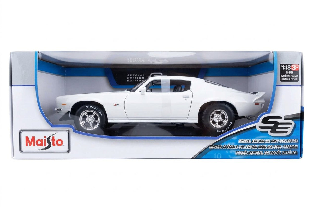 Maisto Special Edition 1971 Chevrolet Camaro Z28 in white, 1:18 die-cast model in display box