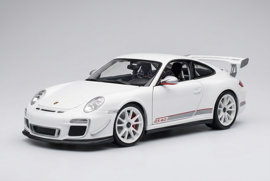 White Maisto Porsche 911 GT3 RS 4.0 1:18 die-cast model car with RS 4.0 side graphics and rear wing