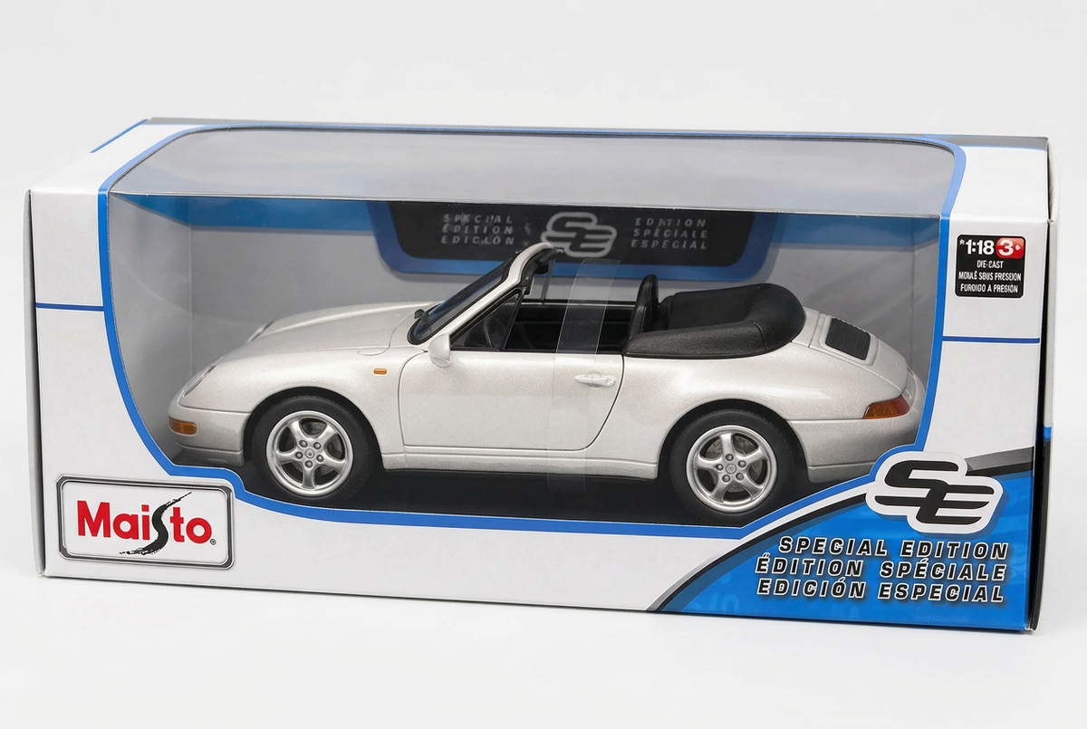 Maisto Special Edition 1:18 pearl white Porsche 911 Cabriolet in its display box