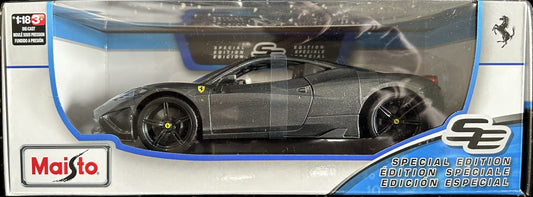 Maisto Special Edition grey 1:18 die-cast toy car in box