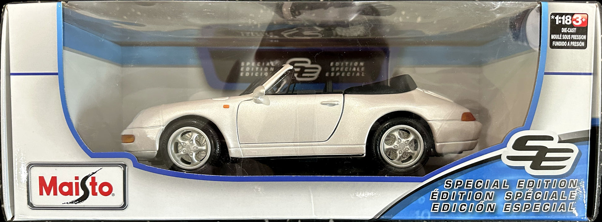 Maisto Special Edition 1:18 white/silver die-cast toy car package front