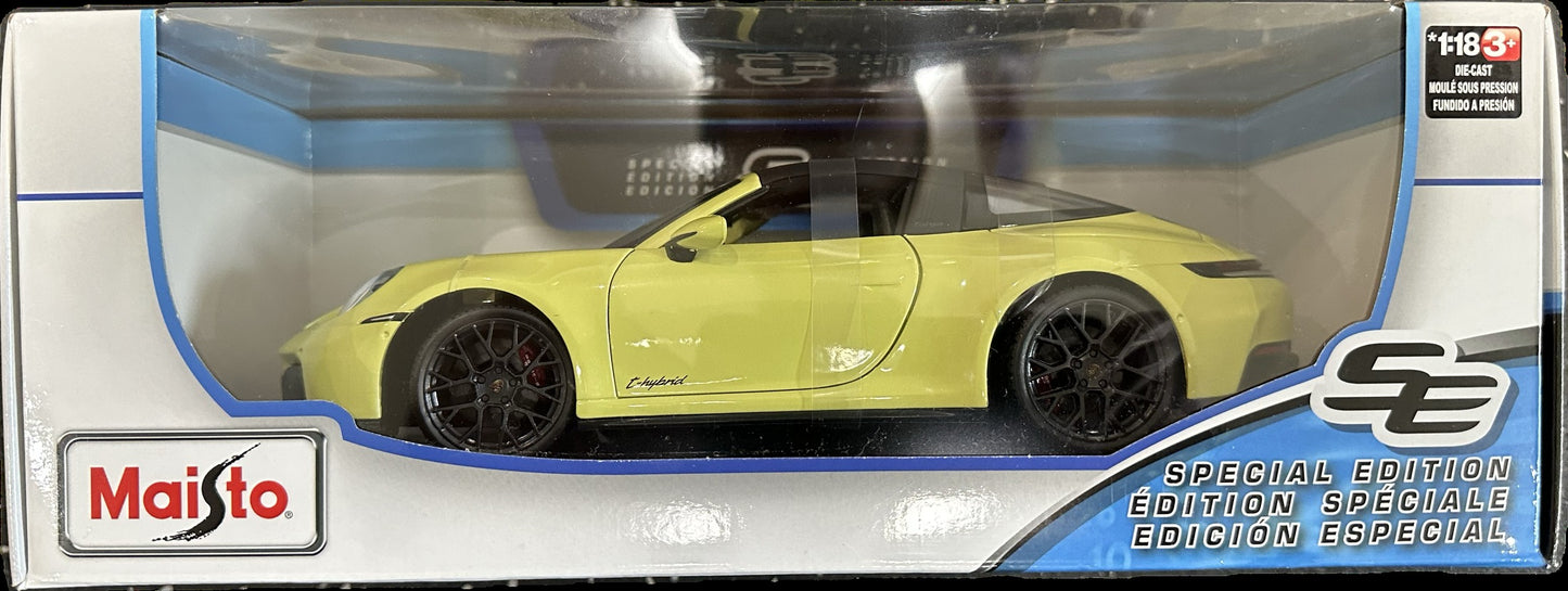 Maisto Special Edition yellow E-Hybrid marking 1:18 die-cast toy car in box